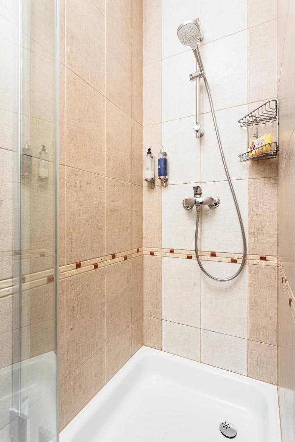 Apartament Vinci Krasków Exterior foto